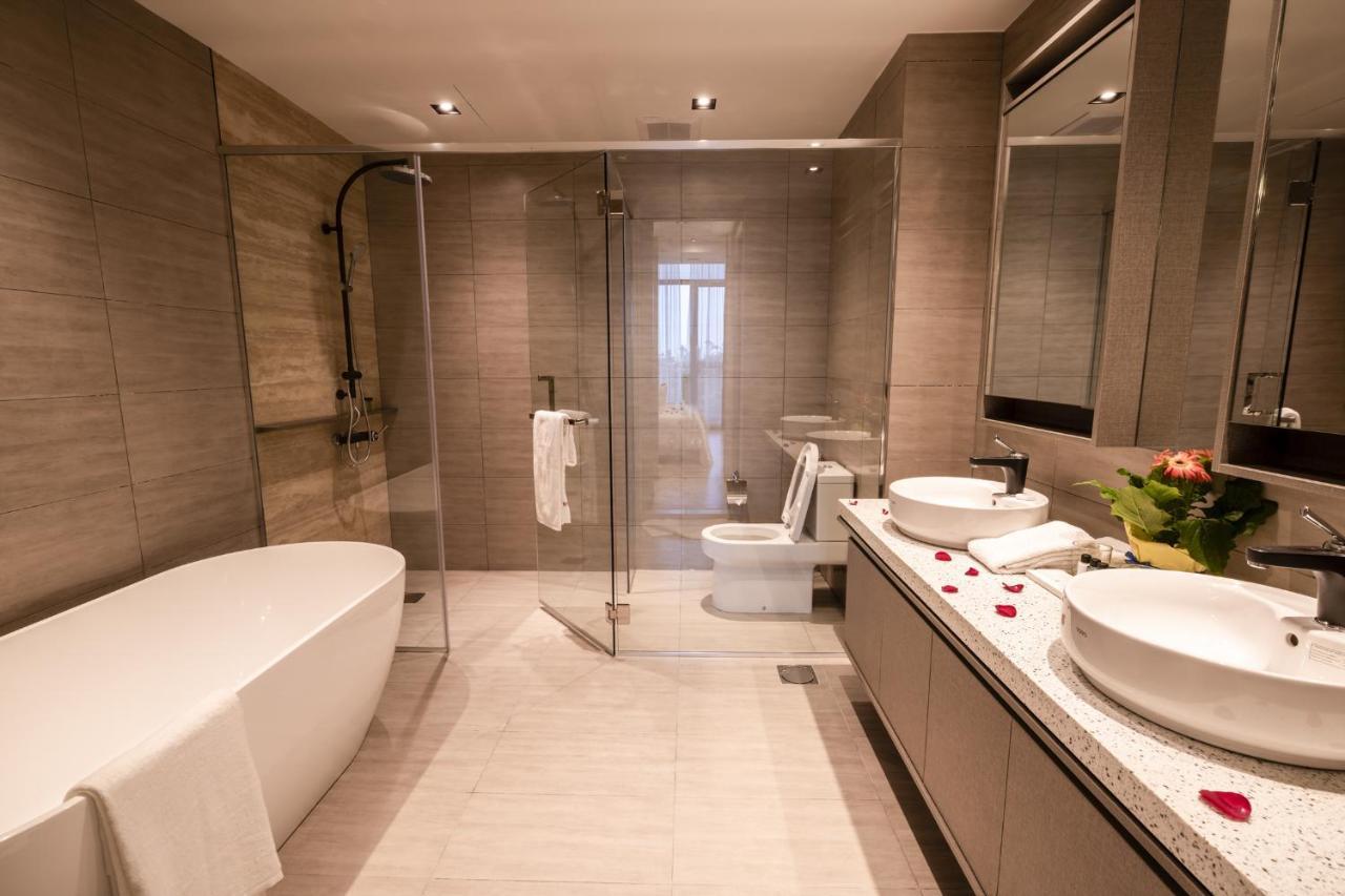 Expressionz Professional Suites By Mykey Global Kuala Lumpur Exteriér fotografie A modern bathroom