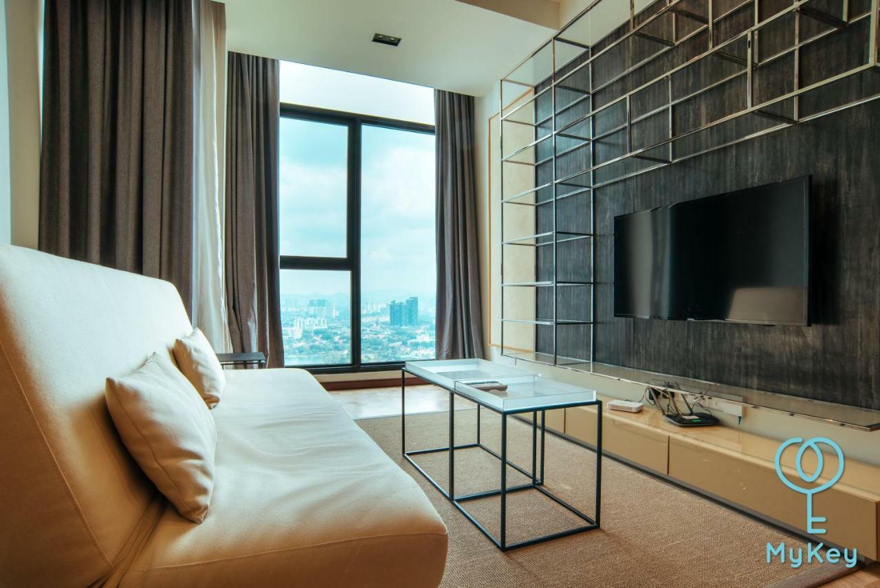 Expressionz Professional Suites By Mykey Kuala Lumpur Exteriér fotografie A living room in Muke